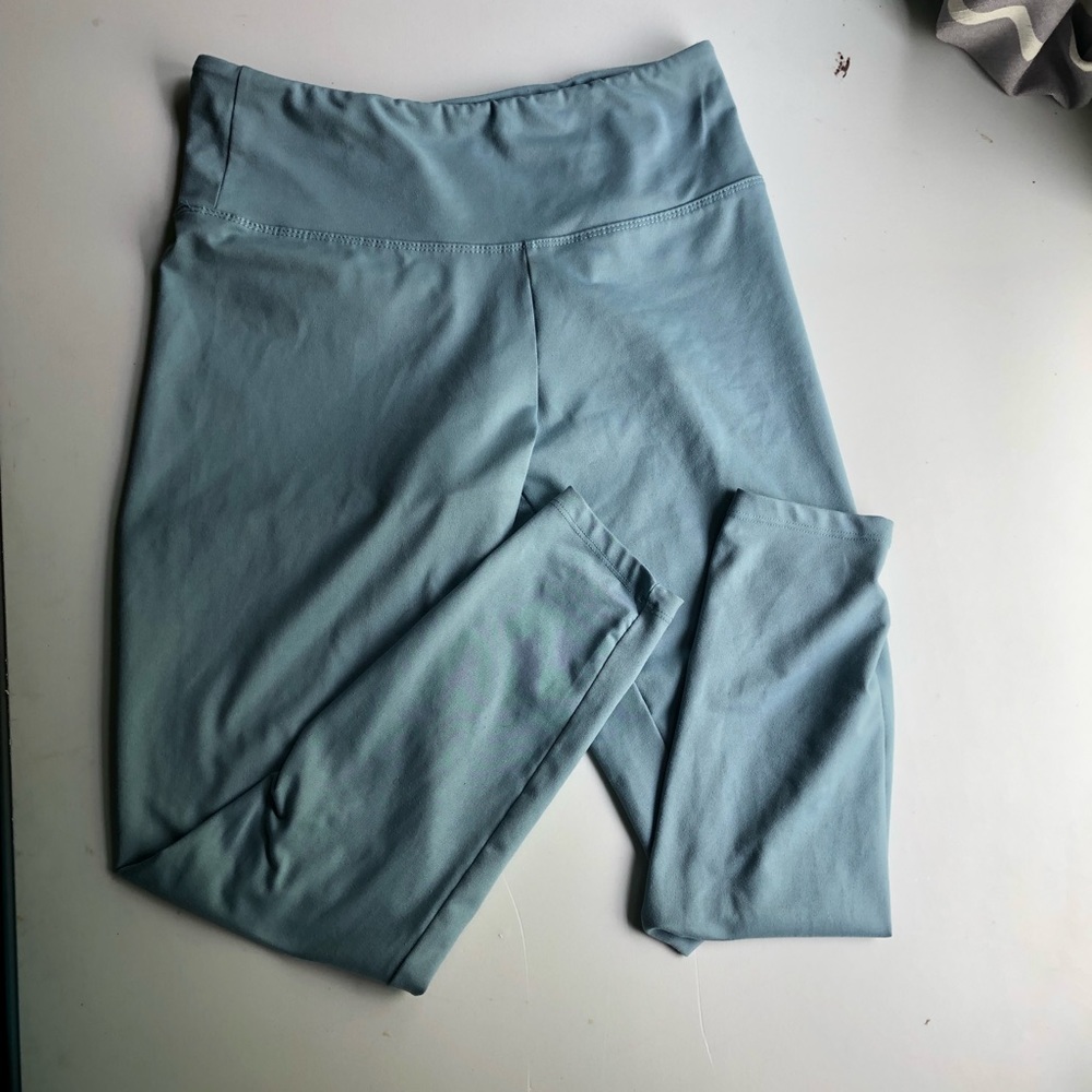 Sea foam Green Size M Leggings